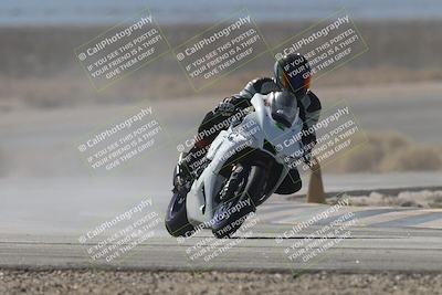 media/Oct-02-2025-Racers Edge (Thu) [[2c91cb6ab3]]/3-B Group/Session 2-Turn 14 (11am)/